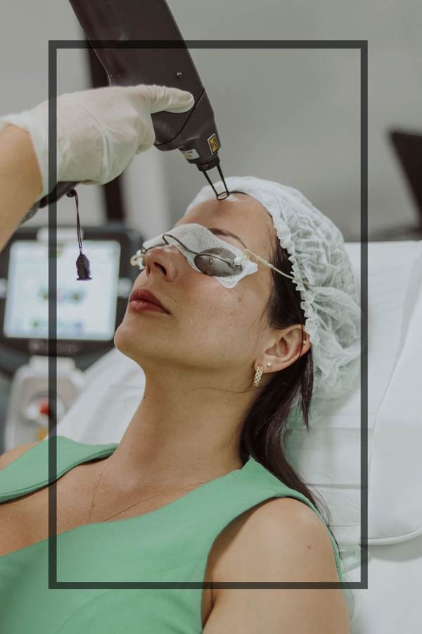 Atendimento na Clínica Rosique Segre — Dermatologia